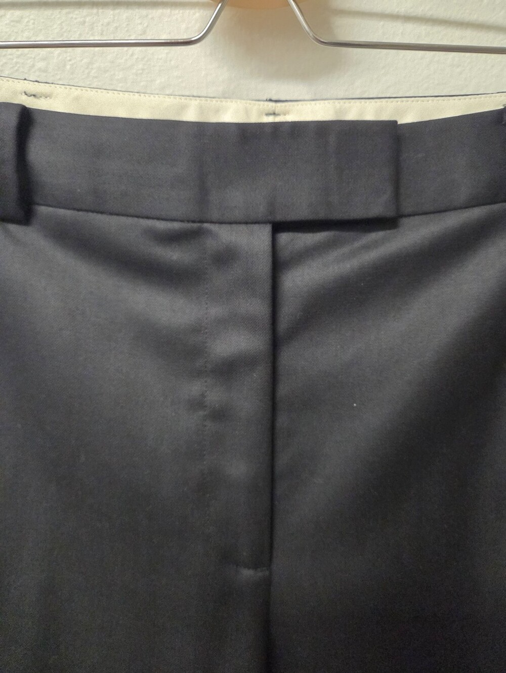 Beautiful Wool Pants - Picture 3 of 9